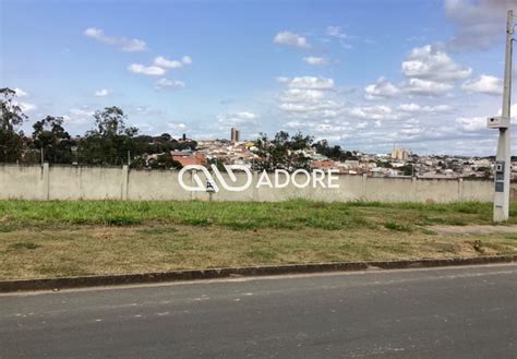 Terreno à venda no Condomínio Reserva Bonvini com 193m²